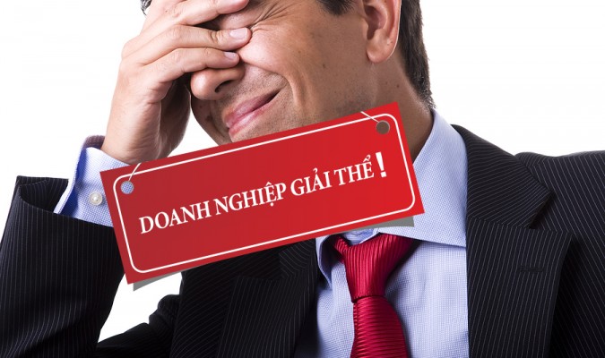 Hướng dẫn thủ tục giải thể công ty theo Luật Doanh Nghiệp mới nhất 6 Dung-chay-dua-lam-giam-doc
